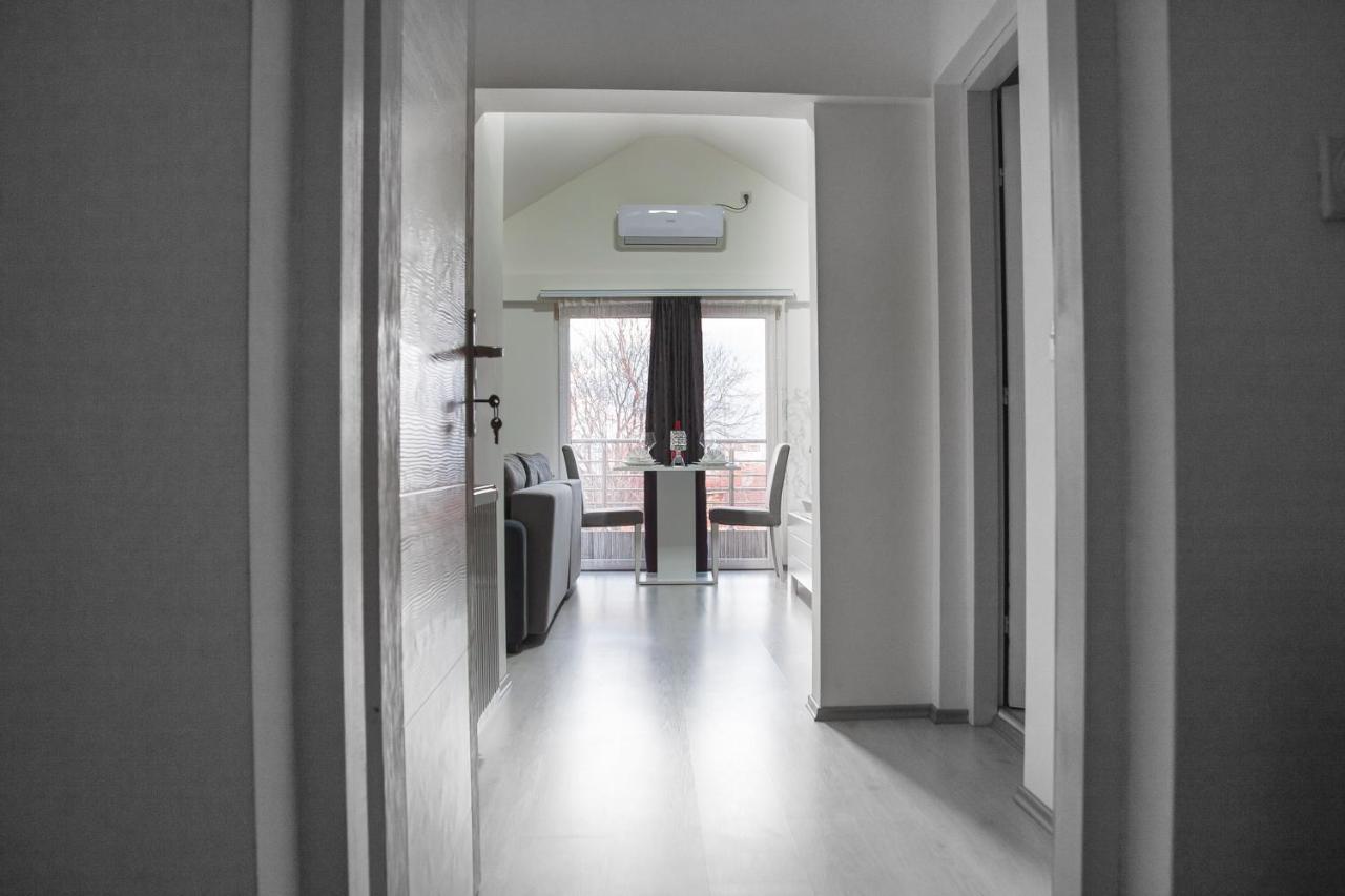 לסקובץ Family Apartmani Le מראה חיצוני תמונה